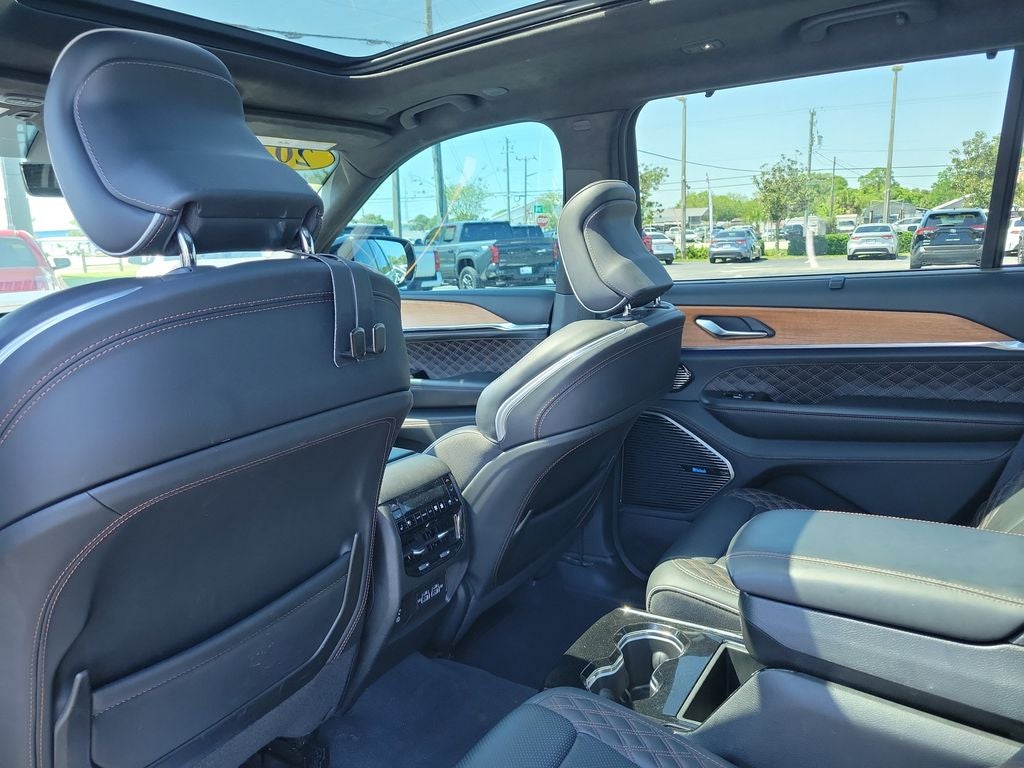 2023 Jeep Grand Cherokee L Summit