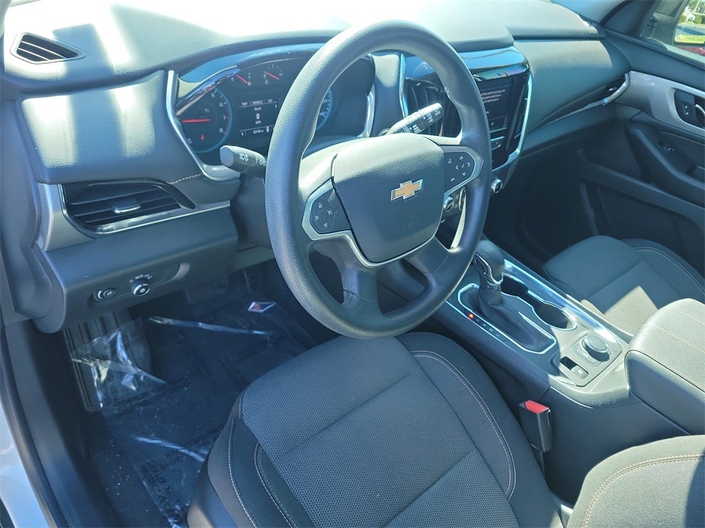 2021 Chevrolet Traverse LS