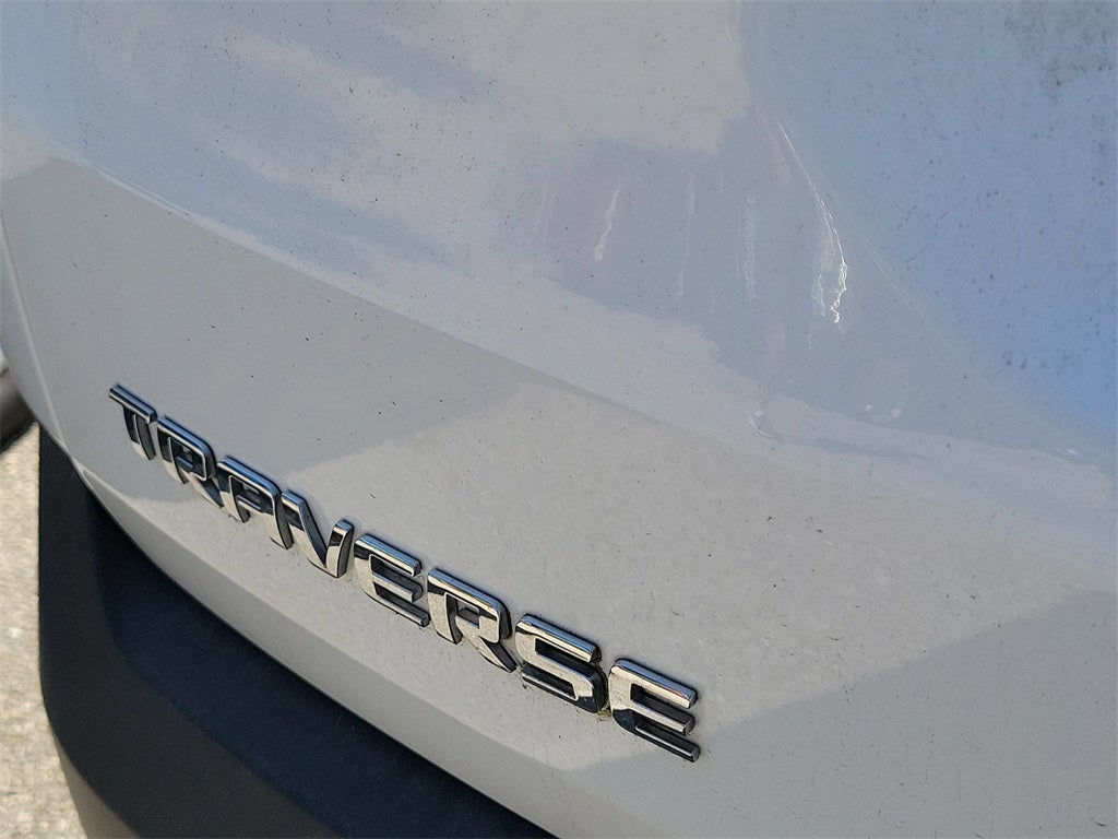 2021 Chevrolet Traverse LS