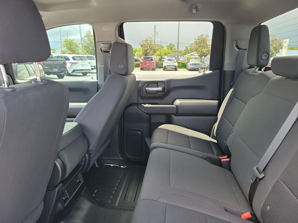 2023 GMC Sierra Pro