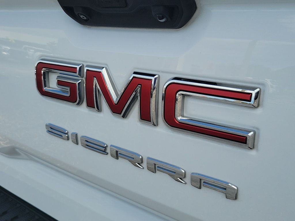 2023 GMC Sierra Pro