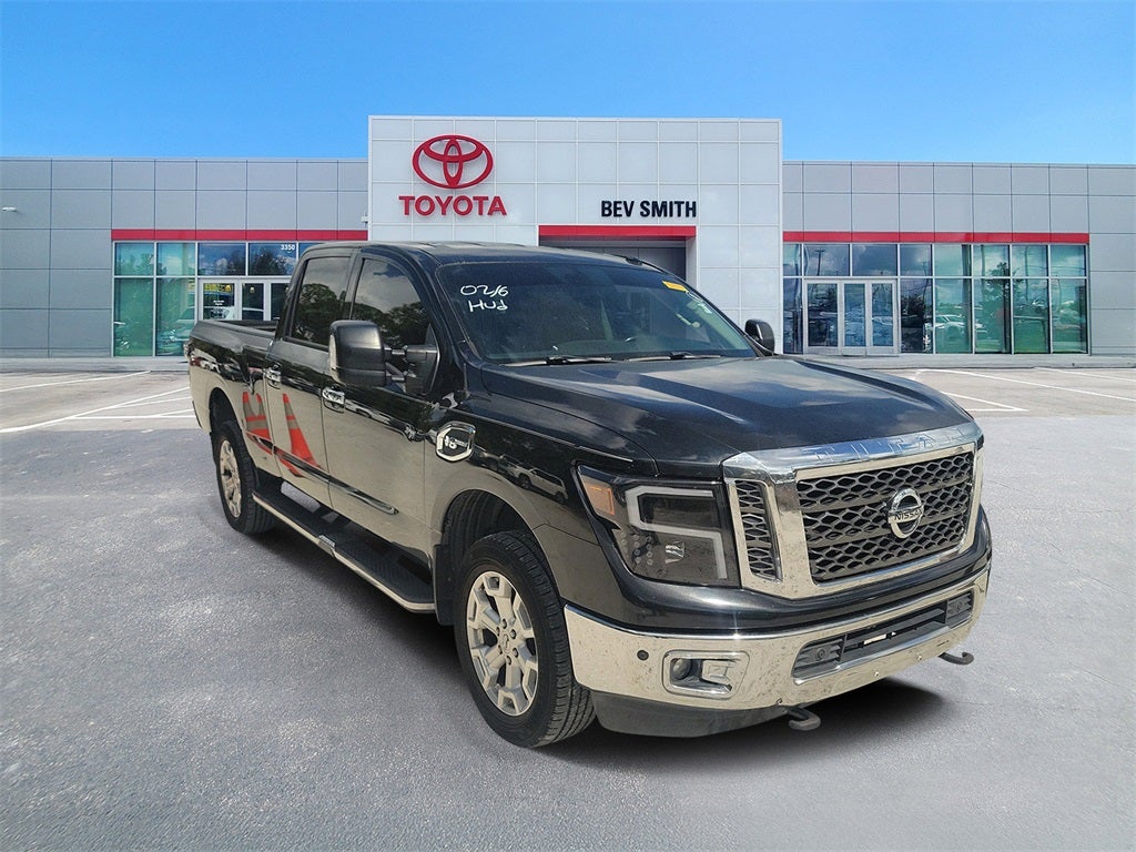 2017 Nissan Titan XD SV