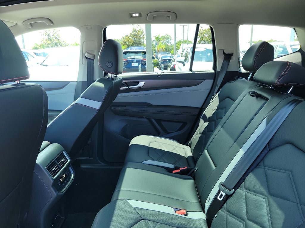 2025 Volkswagen Atlas 2.0T Peak Edition
