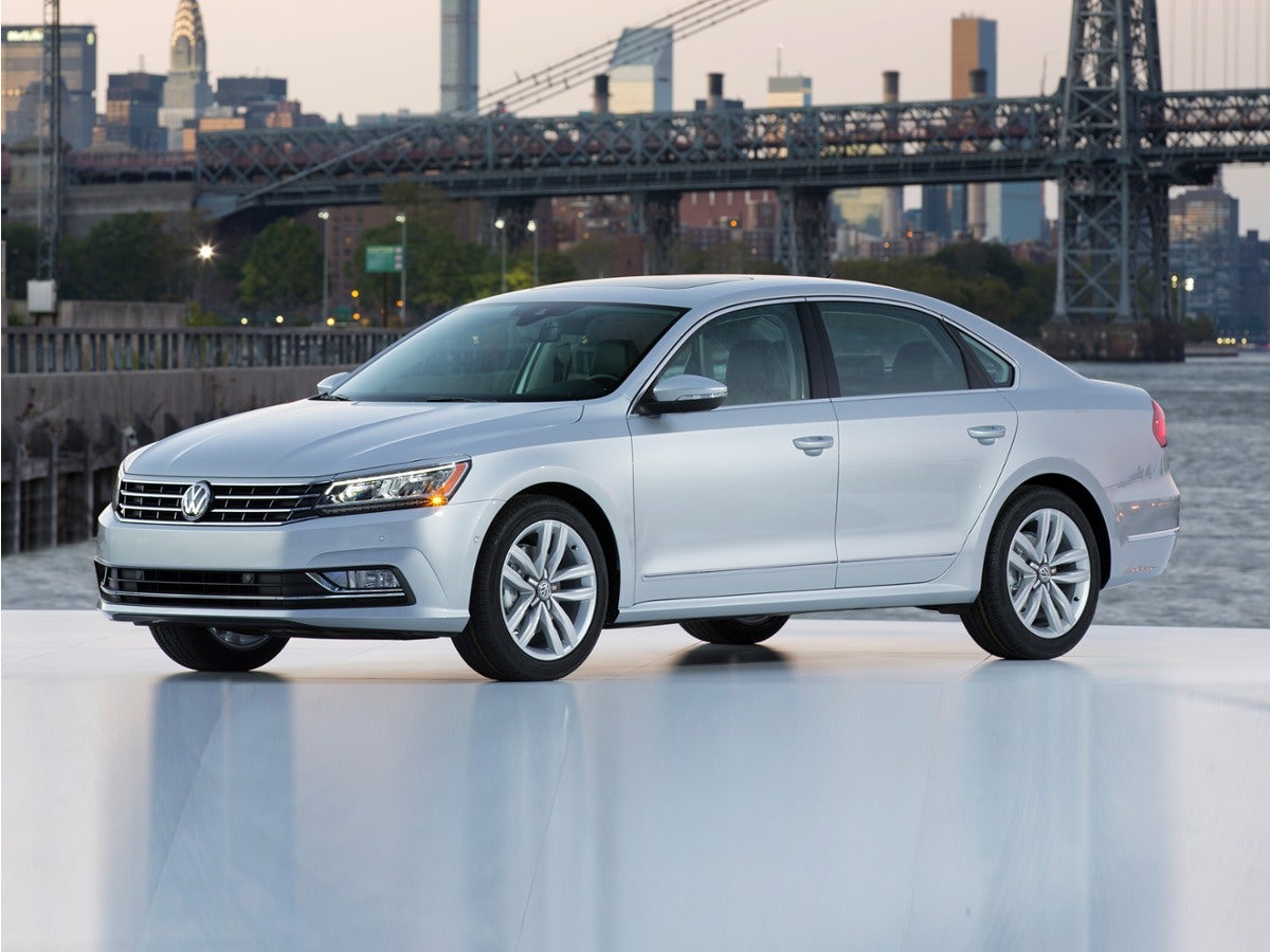 2018 Volkswagen Passat 2.0T SE FWD photo
