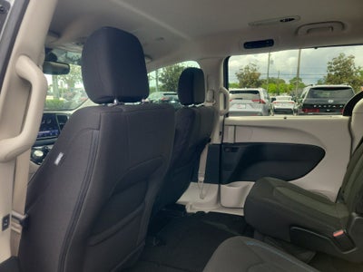 2021 Chrysler Pacifica Touring