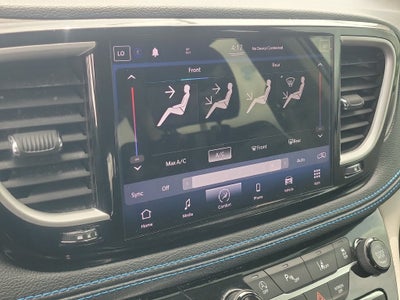 2021 Chrysler Pacifica Touring