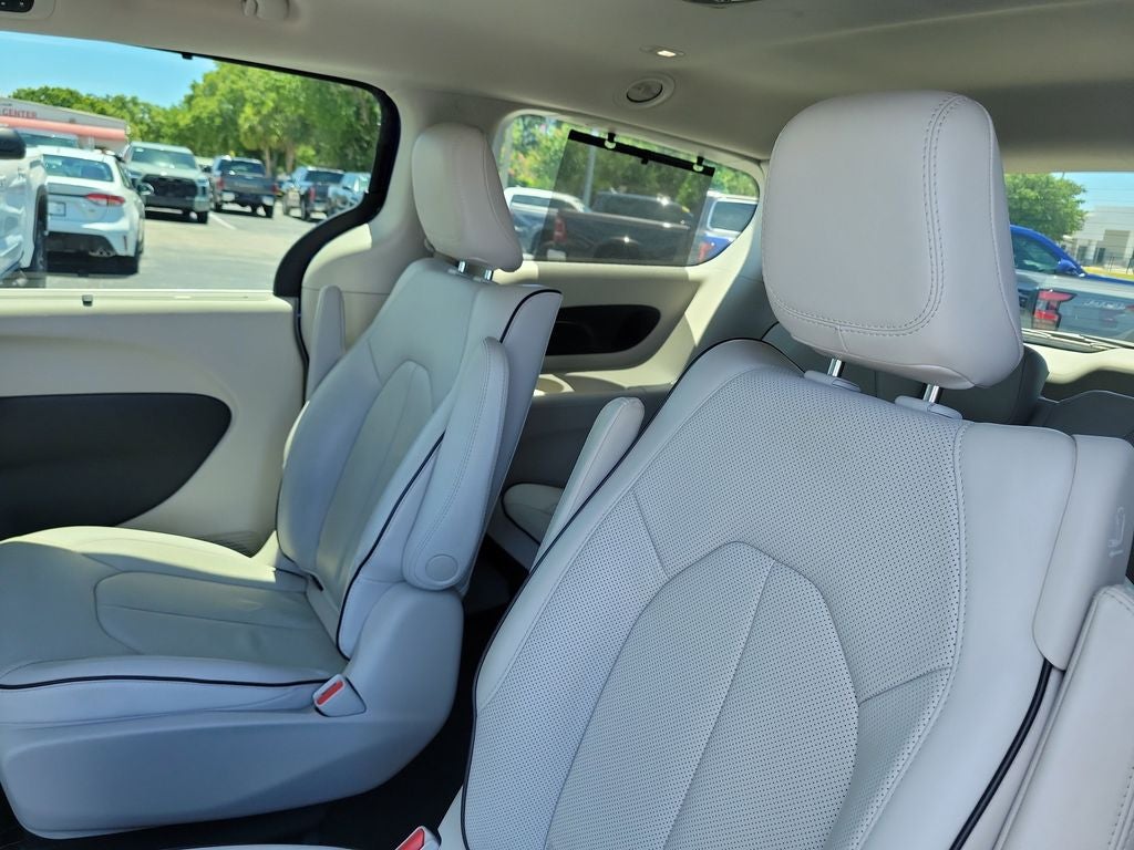 2021 Chrysler Pacifica Hybrid Limited