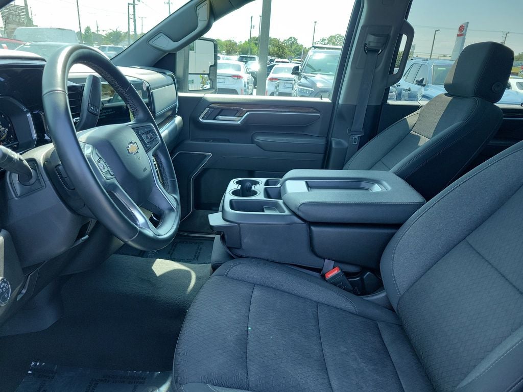 2025 Chevrolet Silverado 2500HD LT