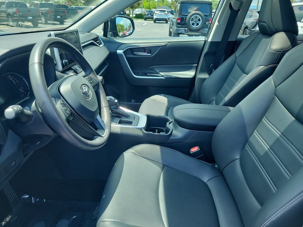 2025 Toyota RAV4 XLE Premium