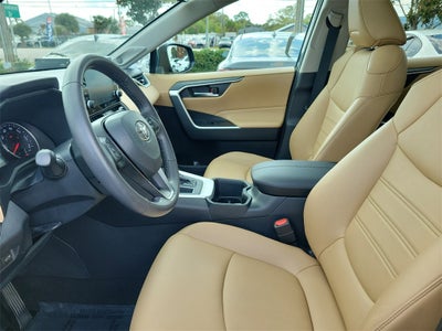 2022 Toyota RAV4 XLE Premium