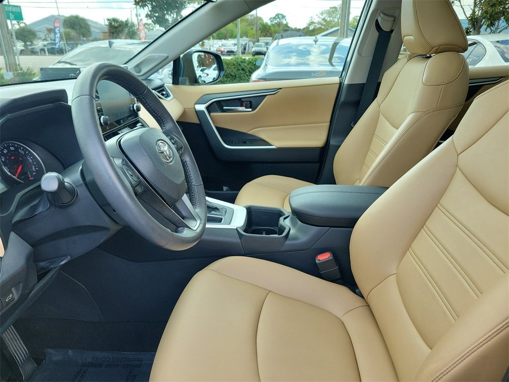 2022 Toyota RAV4 XLE Premium