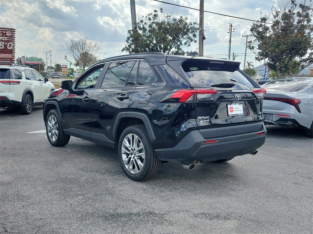 2022 Toyota RAV4 XLE Premium