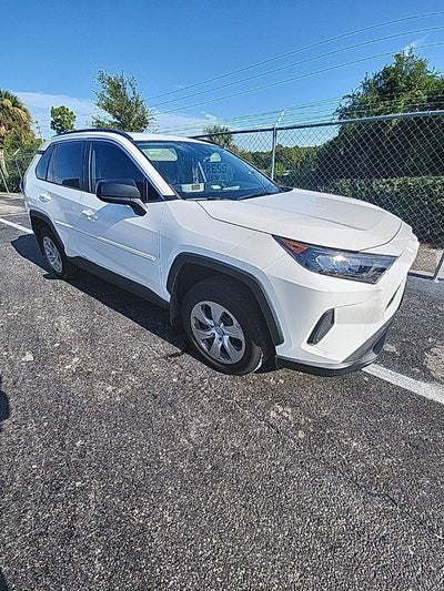 2020 Toyota RAV4 LE