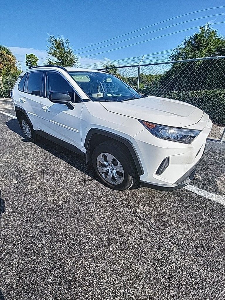2020 Toyota RAV4 LE