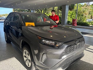 2022 Toyota RAV4 LE
