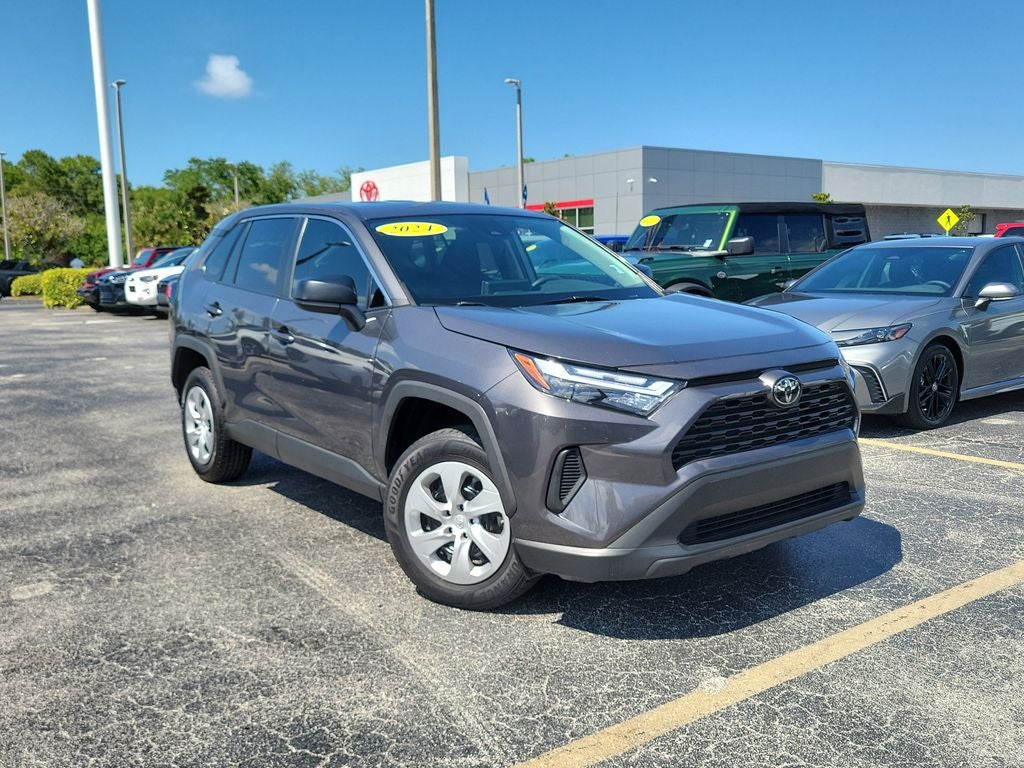 2024 Toyota RAV4 LE