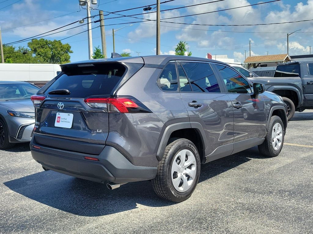 2024 Toyota RAV4 LE