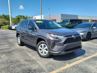2024 Toyota RAV4 LE