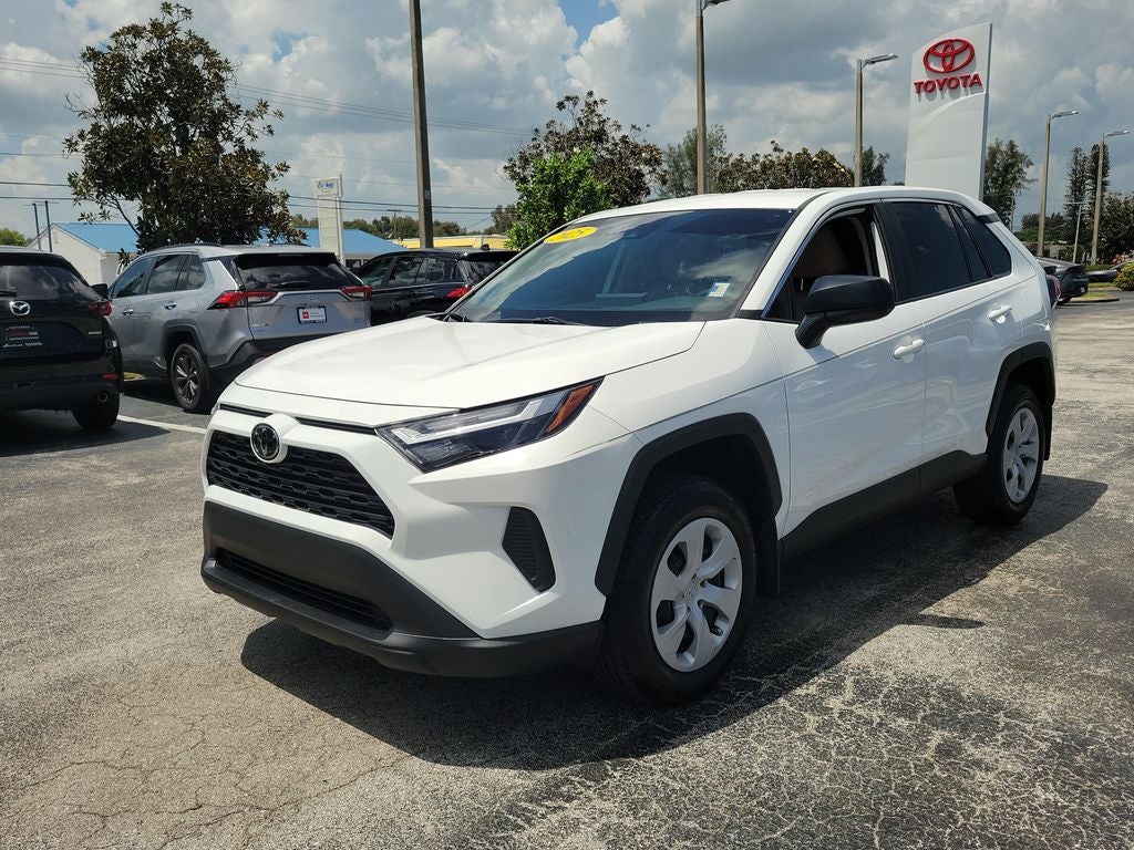 2025 Toyota RAV4 LE