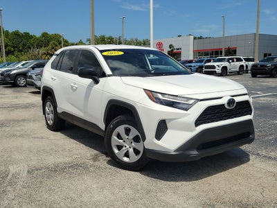 2025 Toyota RAV4 LE