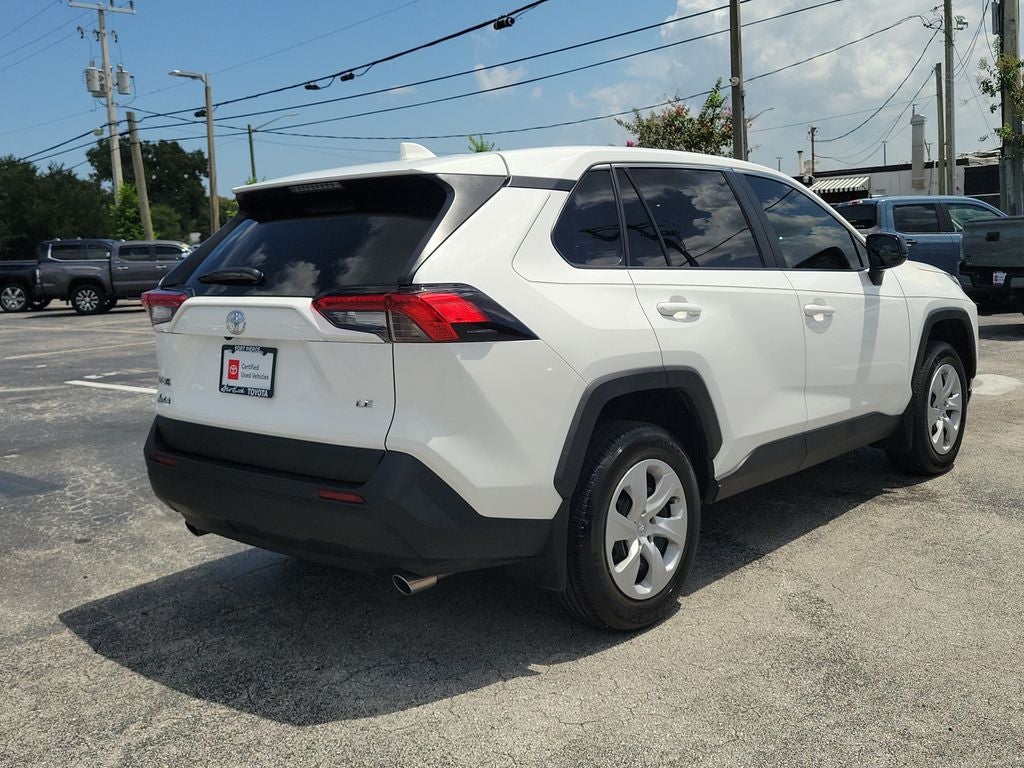 2025 Toyota RAV4 LE