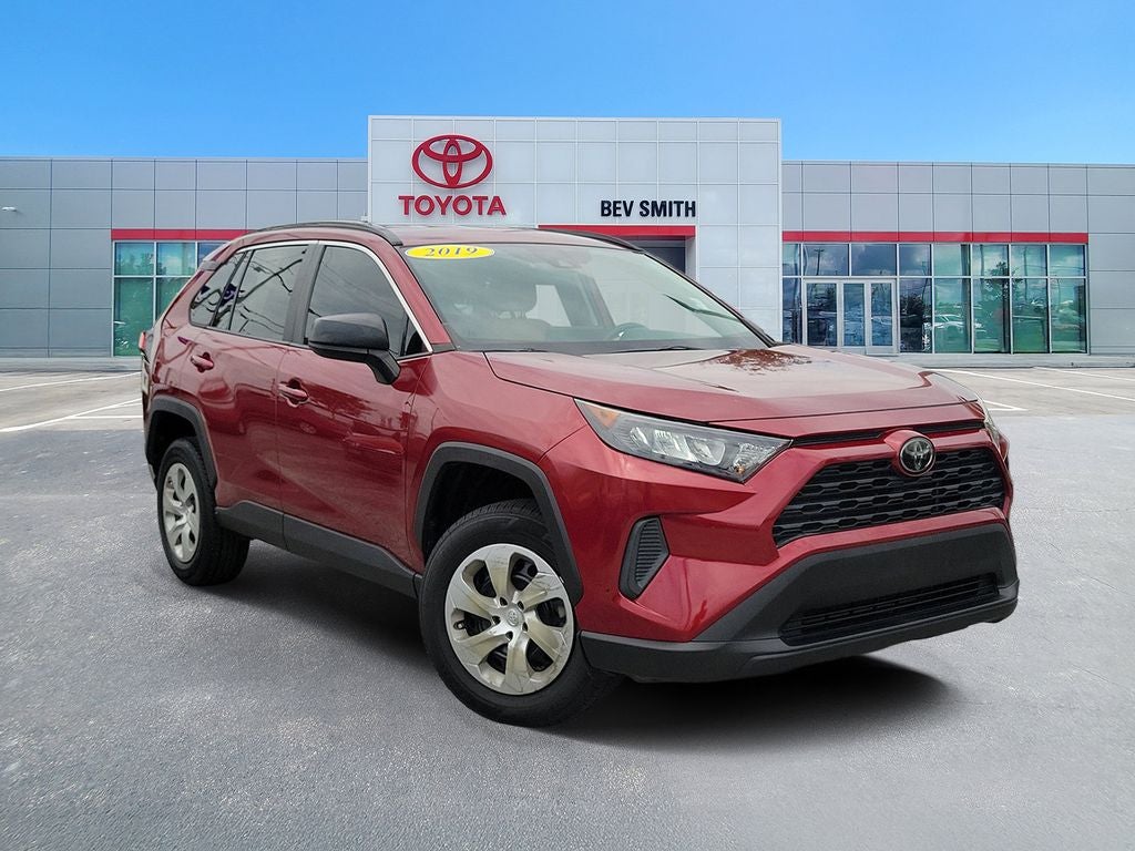 2019 Toyota RAV4 LE