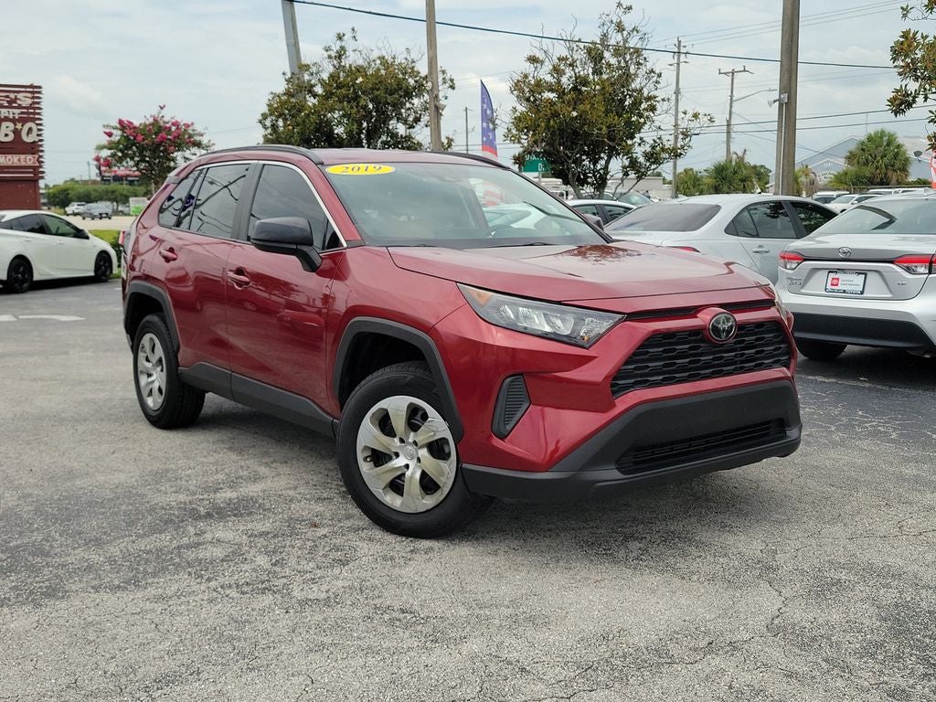 2019 Toyota RAV4 LE