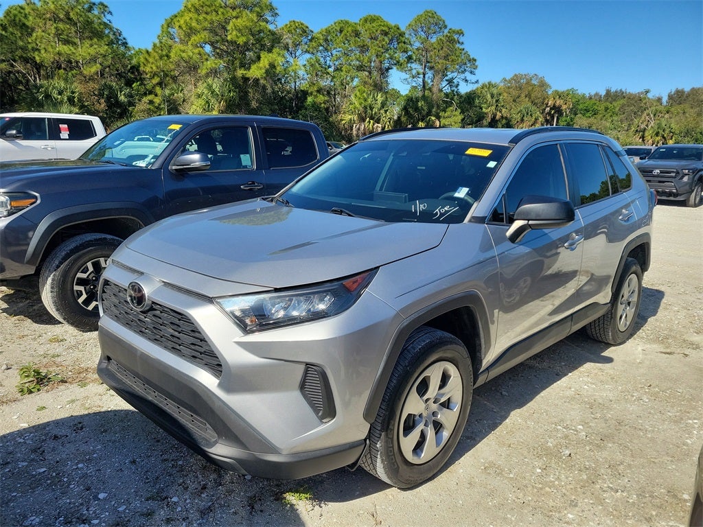 2021 Toyota RAV4 LE
