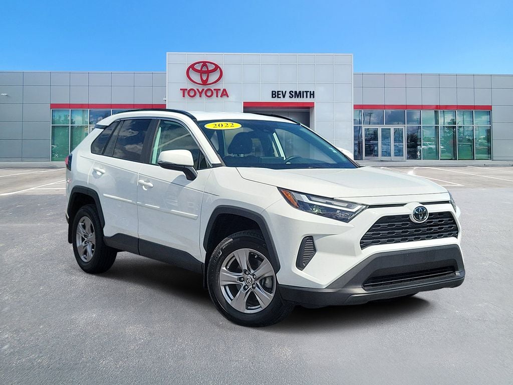 2022 Toyota RAV4 XLE