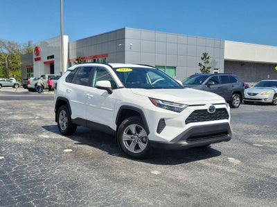 2022 Toyota RAV4 XLE