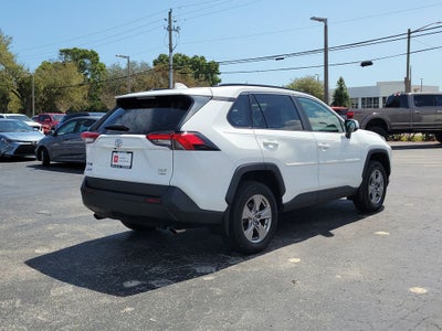 2022 Toyota RAV4 XLE
