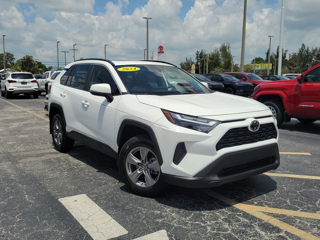 2024 Toyota RAV4 XLE