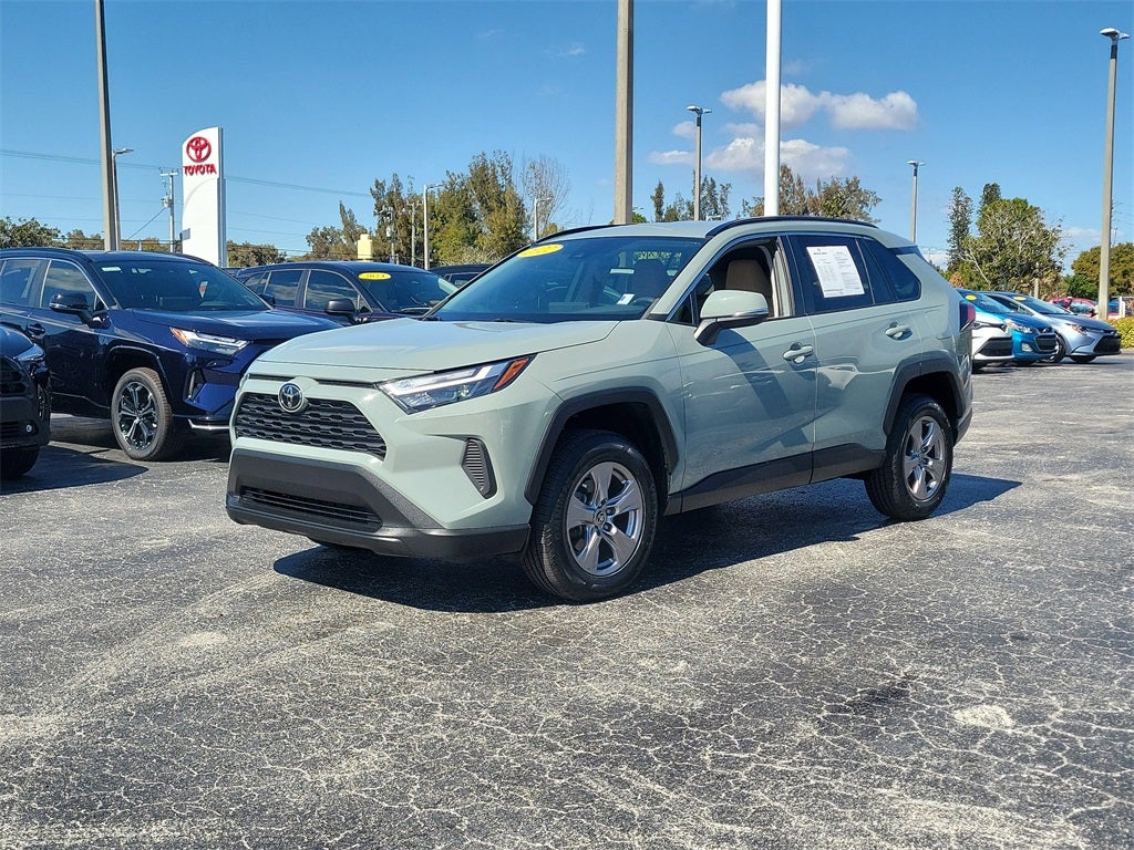 2022 Toyota RAV4 XLE