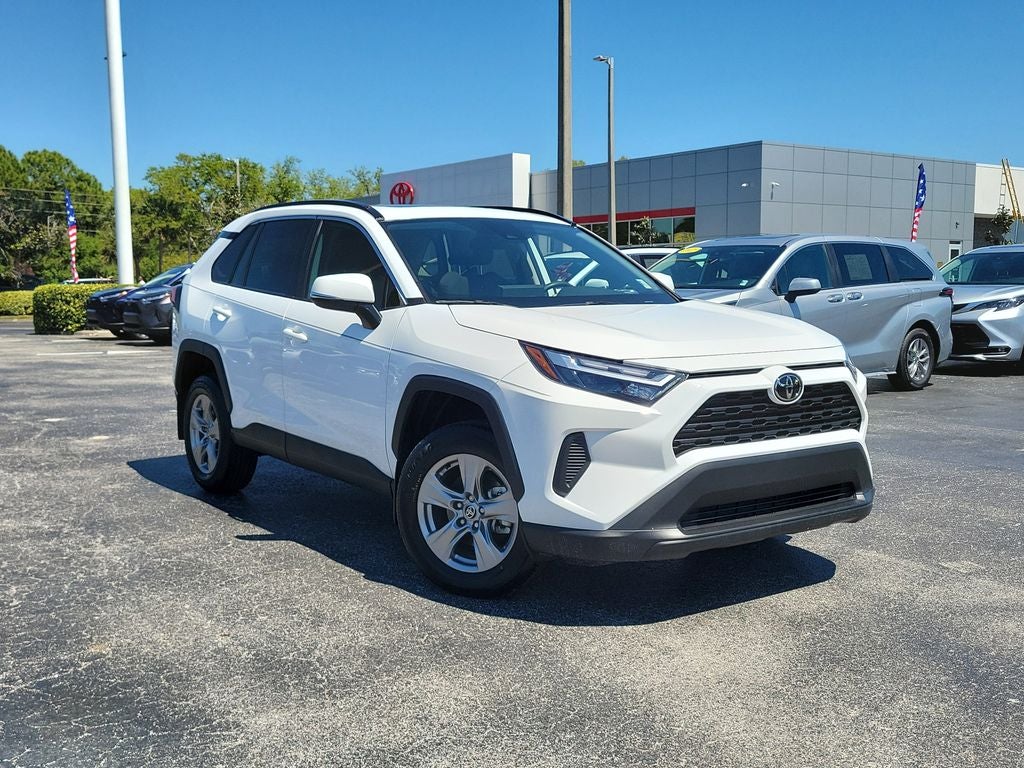 2025 Toyota RAV4 XLE