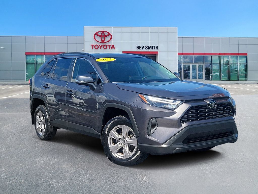 2022 Toyota RAV4 XLE