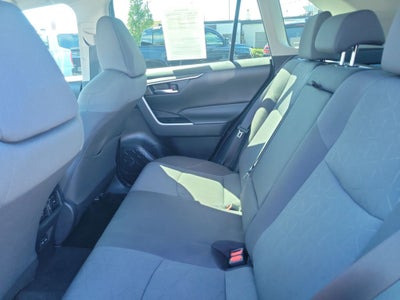 2022 Toyota RAV4 XLE