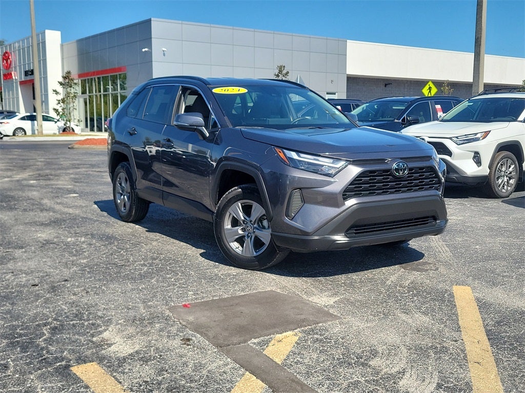 2024 Toyota RAV4 XLE