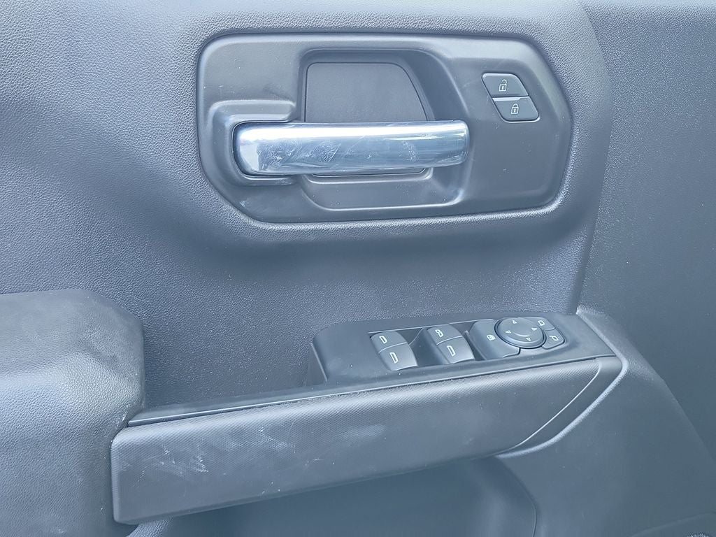 2021 Chevrolet Silverado Custom