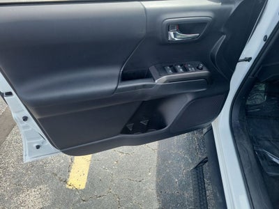 2022 Toyota Tacoma TRD Sport V6