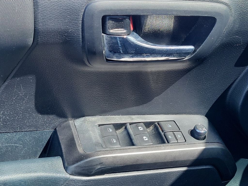 2018 Toyota Tacoma SR5 V6