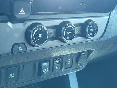 2018 Toyota Tacoma SR5 V6