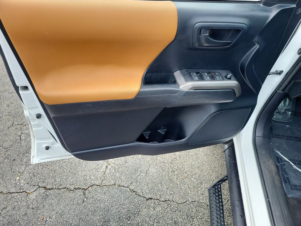 2019 Toyota Tacoma SR V6