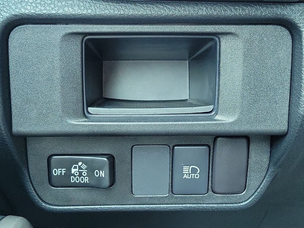 2019 Toyota Tacoma SR V6