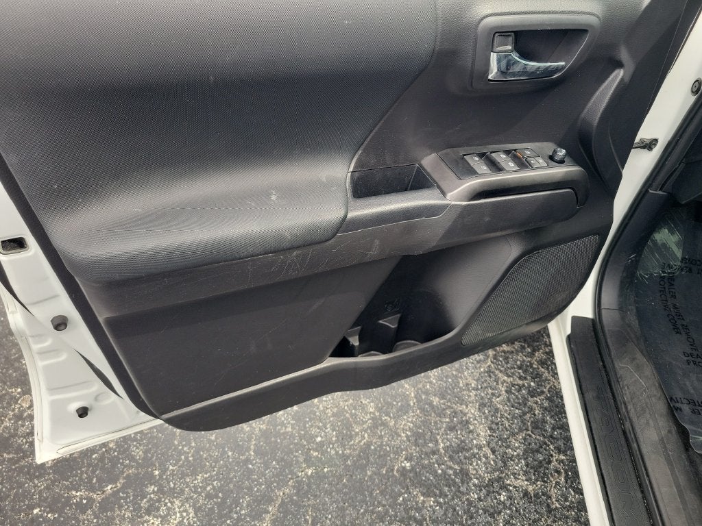 2023 Toyota Tacoma TRD Sport V6