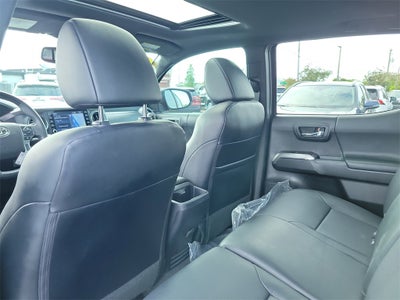 2022 Toyota Tacoma Limited V6