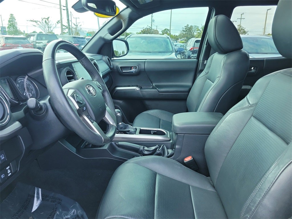 2022 Toyota Tacoma Limited V6