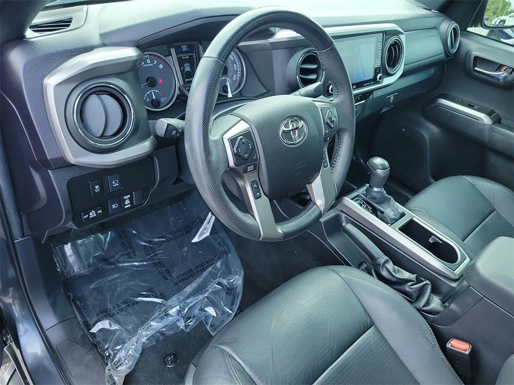 2022 Toyota Tacoma Limited V6