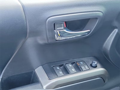 2022 Toyota Tacoma Limited V6