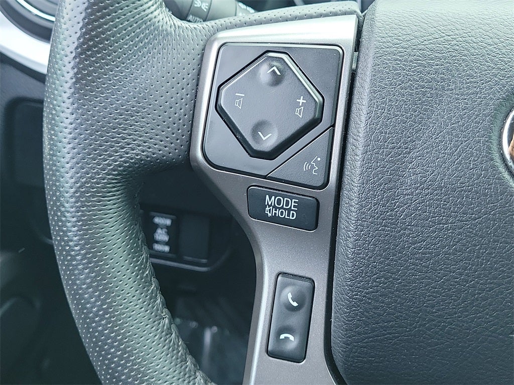 2022 Toyota Tacoma Limited V6