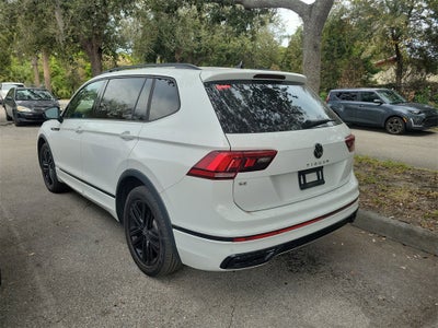 2022 Volkswagen Tiguan 2.0T SE R-Line Black